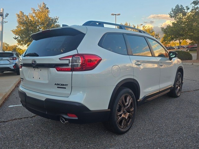 2025 Subaru Ascent Limited photo 4