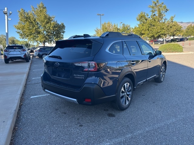 2025 Subaru Outback Touring XT photo 3