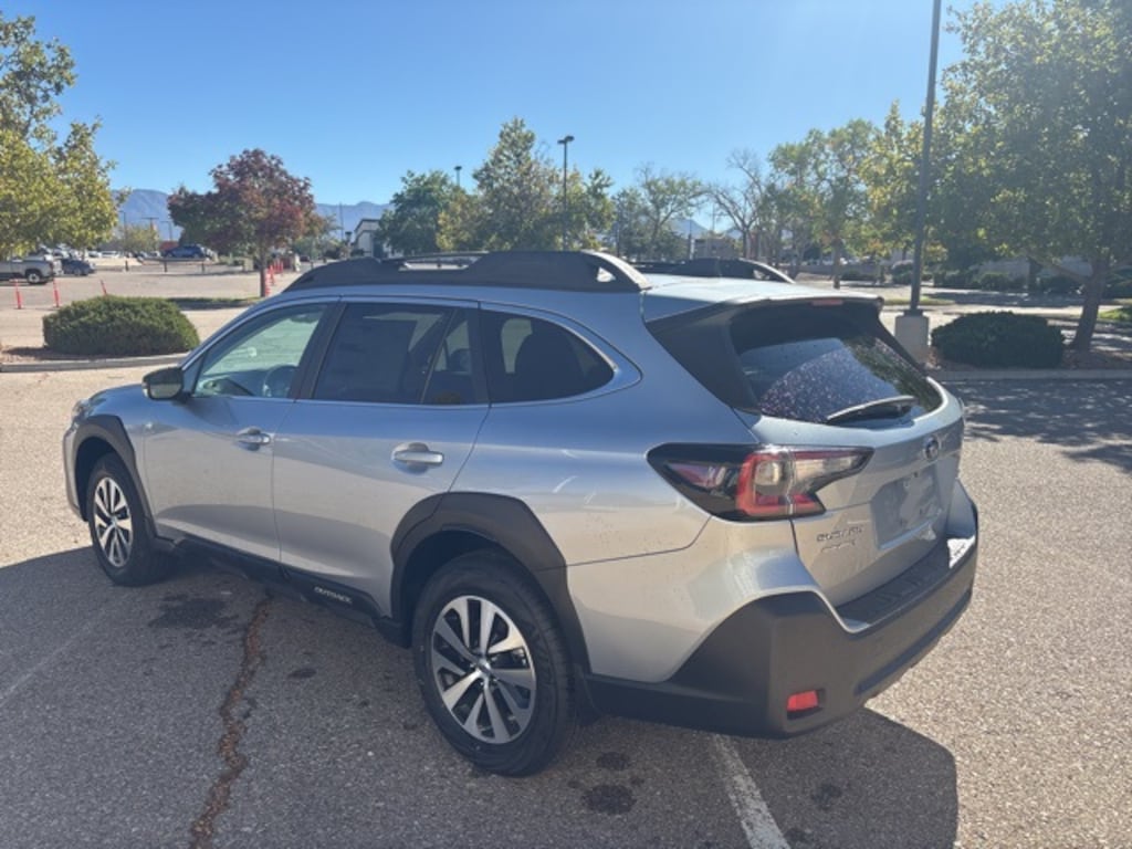 New 2025 Subaru Outback Premium SUV