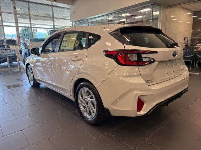 2025 Subaru Impreza Base photo 2