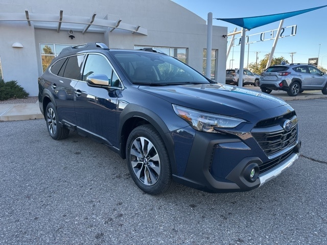 2025 Subaru Outback Touring's photo