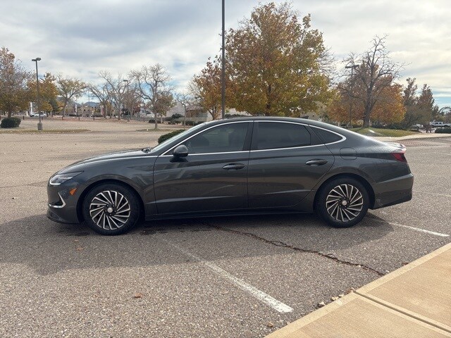 2023 Hyundai Sonata Hybrid Limited photo 4