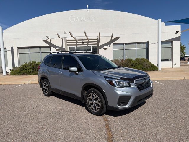 2020 Subaru Forester Premium's photo