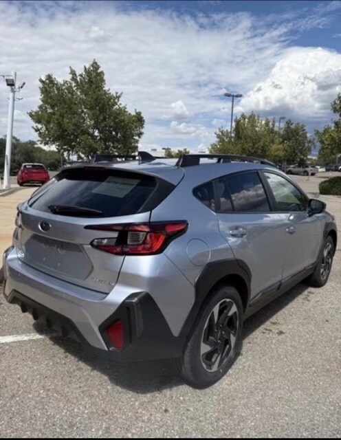 2025 Subaru Crosstrek Premium photo 3