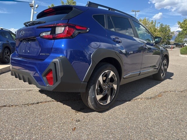 2025 Subaru Crosstrek Limited photo 2