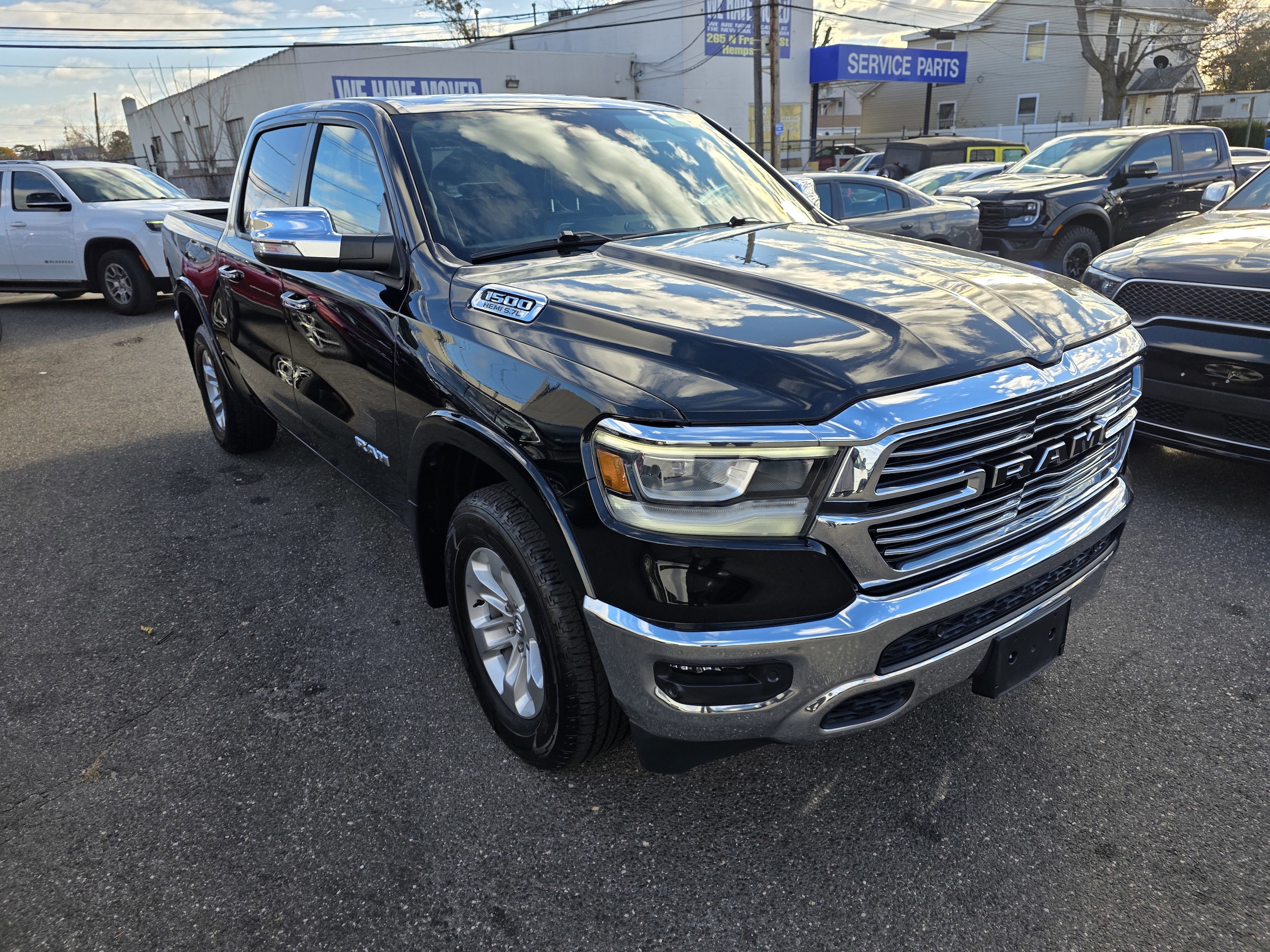 2022 Ram 1500 Laramie 4x4 Crew Cab 57 Box 