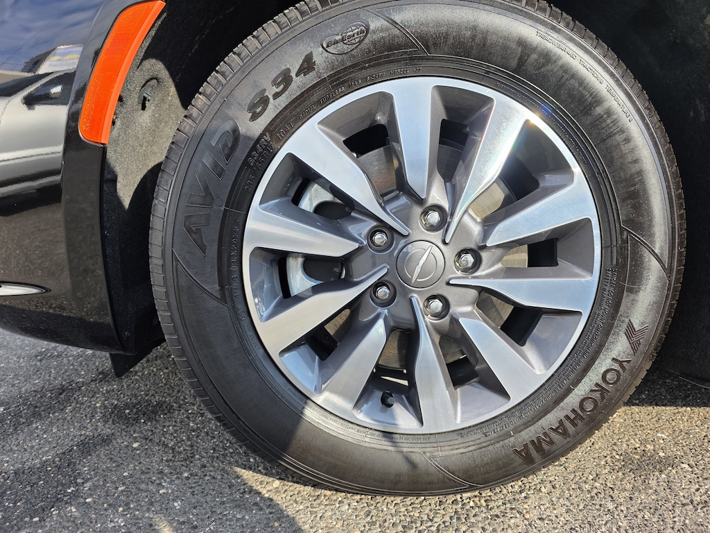 Used 2023 Chrysler Pacifica Hybrid Limited Hybrid Limited FWD