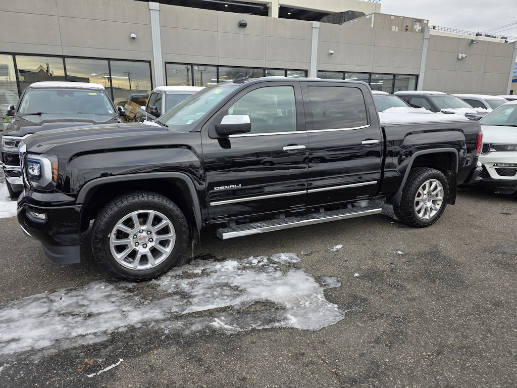 Used 2018 GMC Sierra 1500 Denali 4WD Crew Cab 143.5 Denali