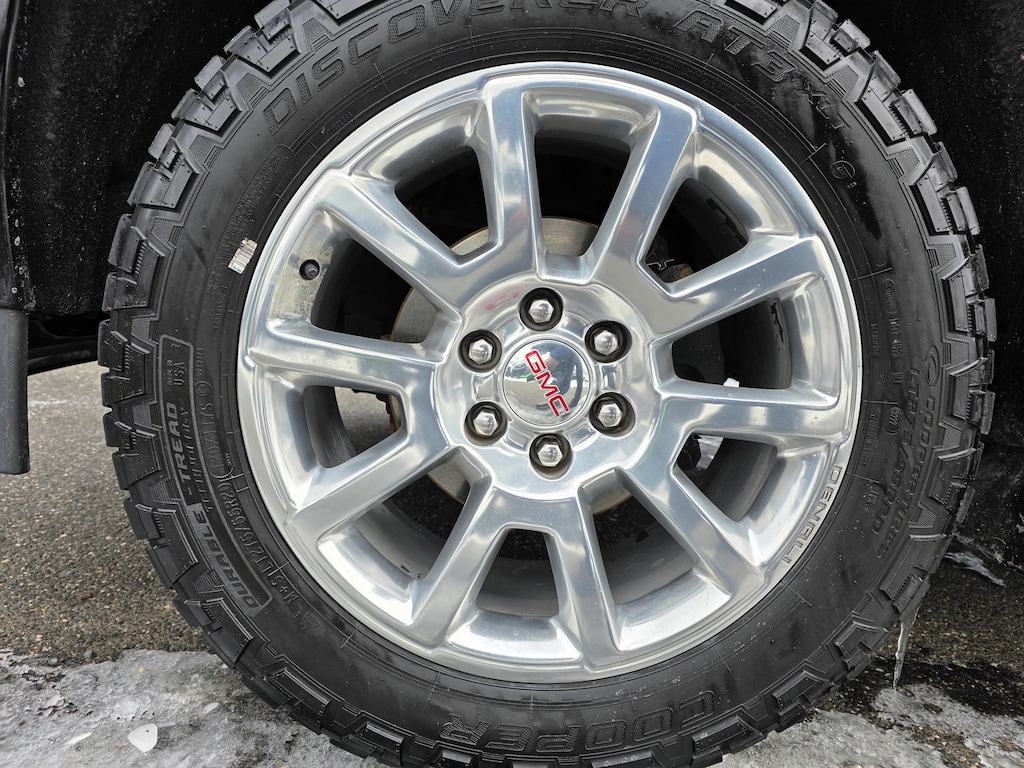 Used 2018 GMC Sierra 1500 Denali 4WD Crew Cab 143.5 Denali