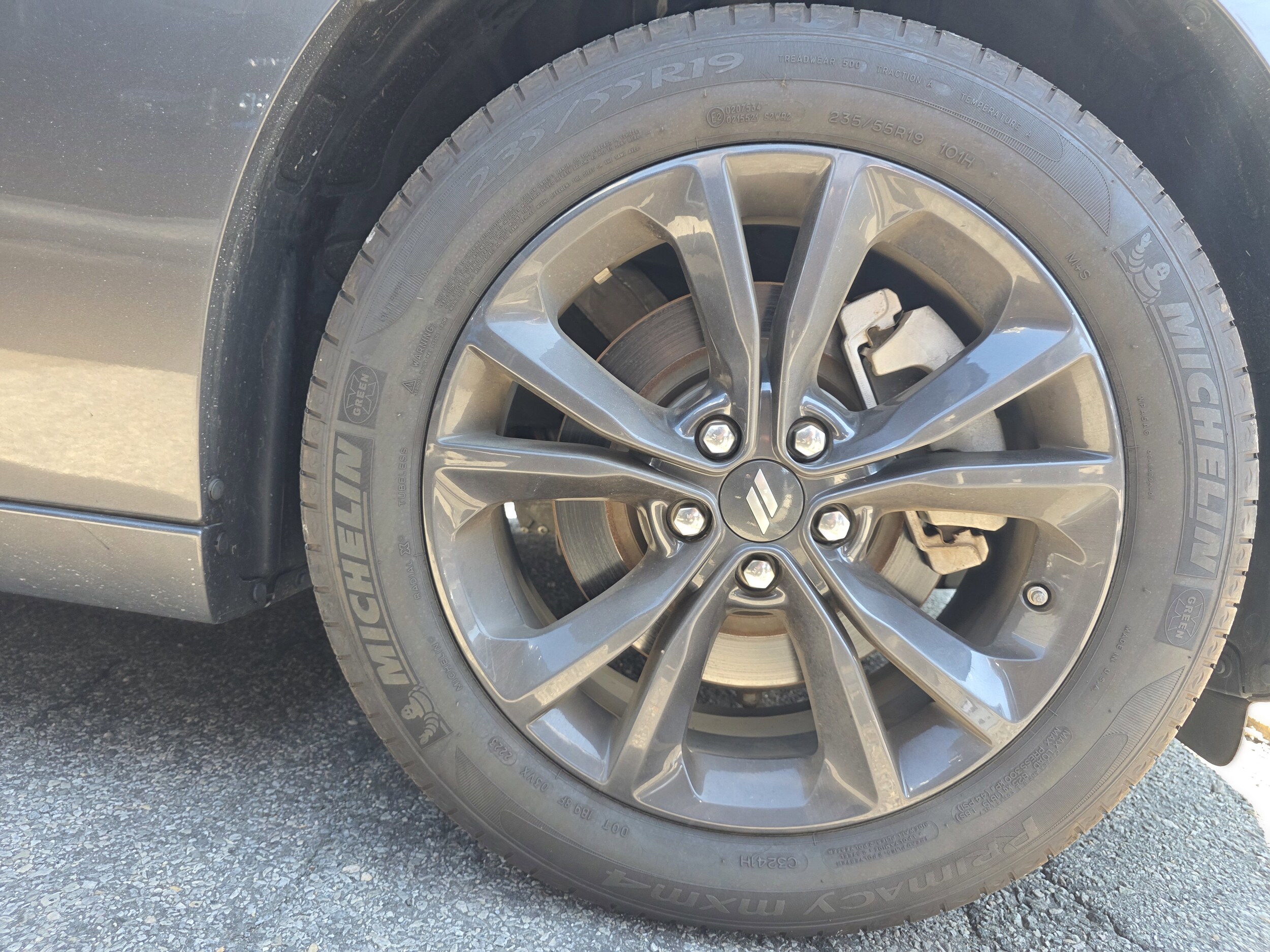 2023 Dodge Charger SXT AWD photo 3