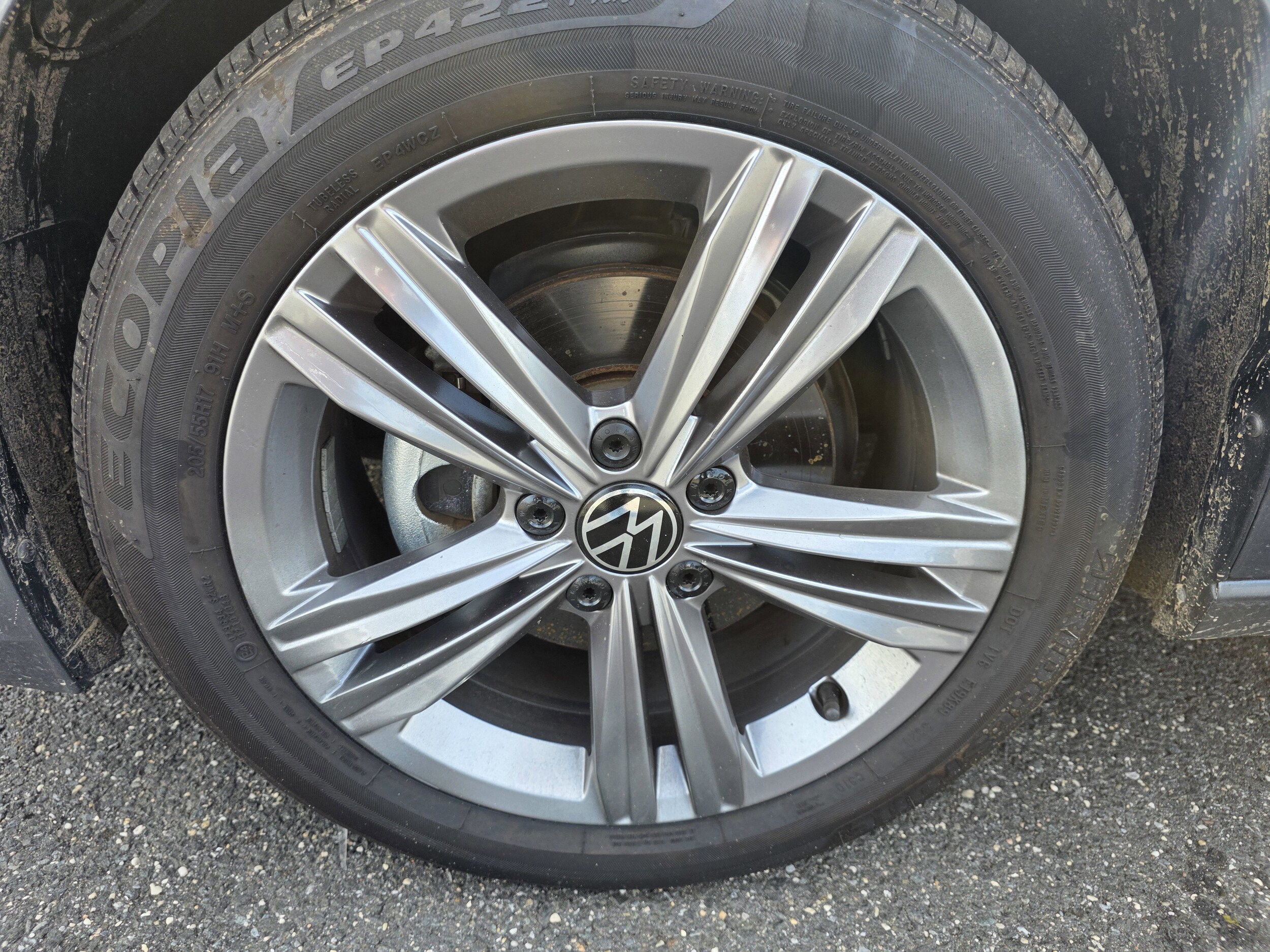 2022 Volkswagen Jetta 1.5T SE photo 2