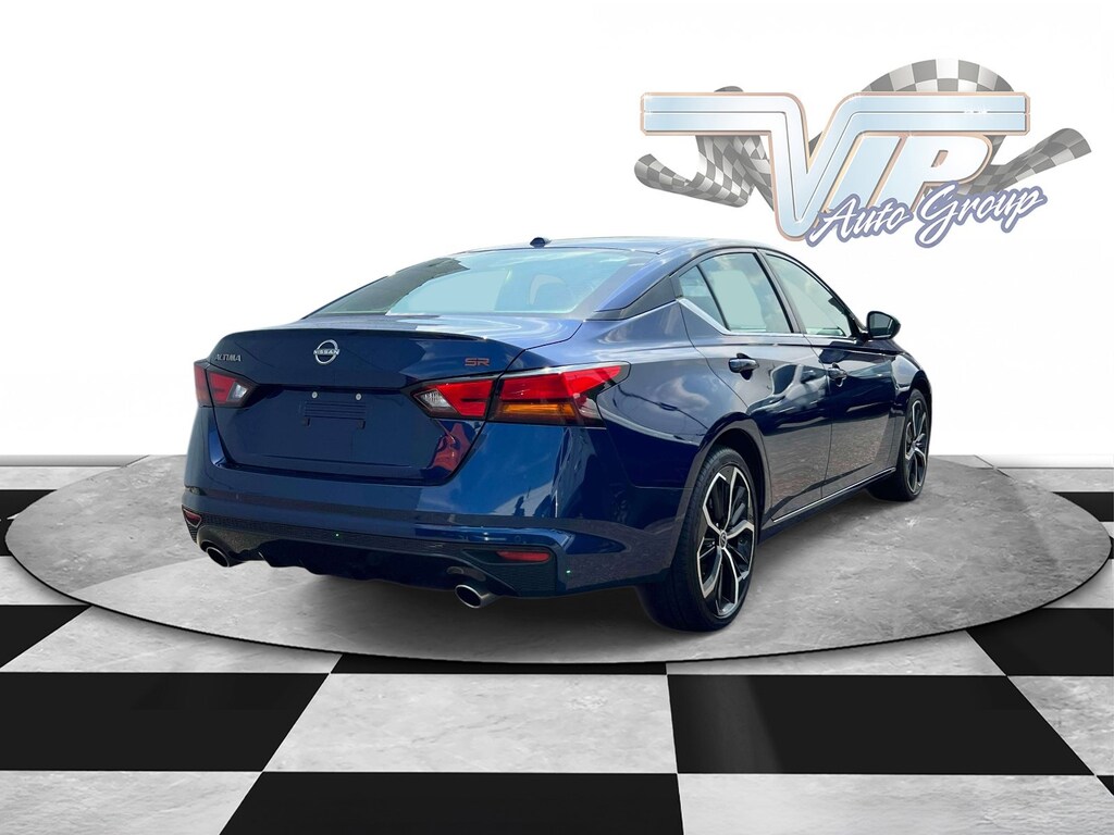 Used 2024 Nissan Altima 2.5 SR Sedan