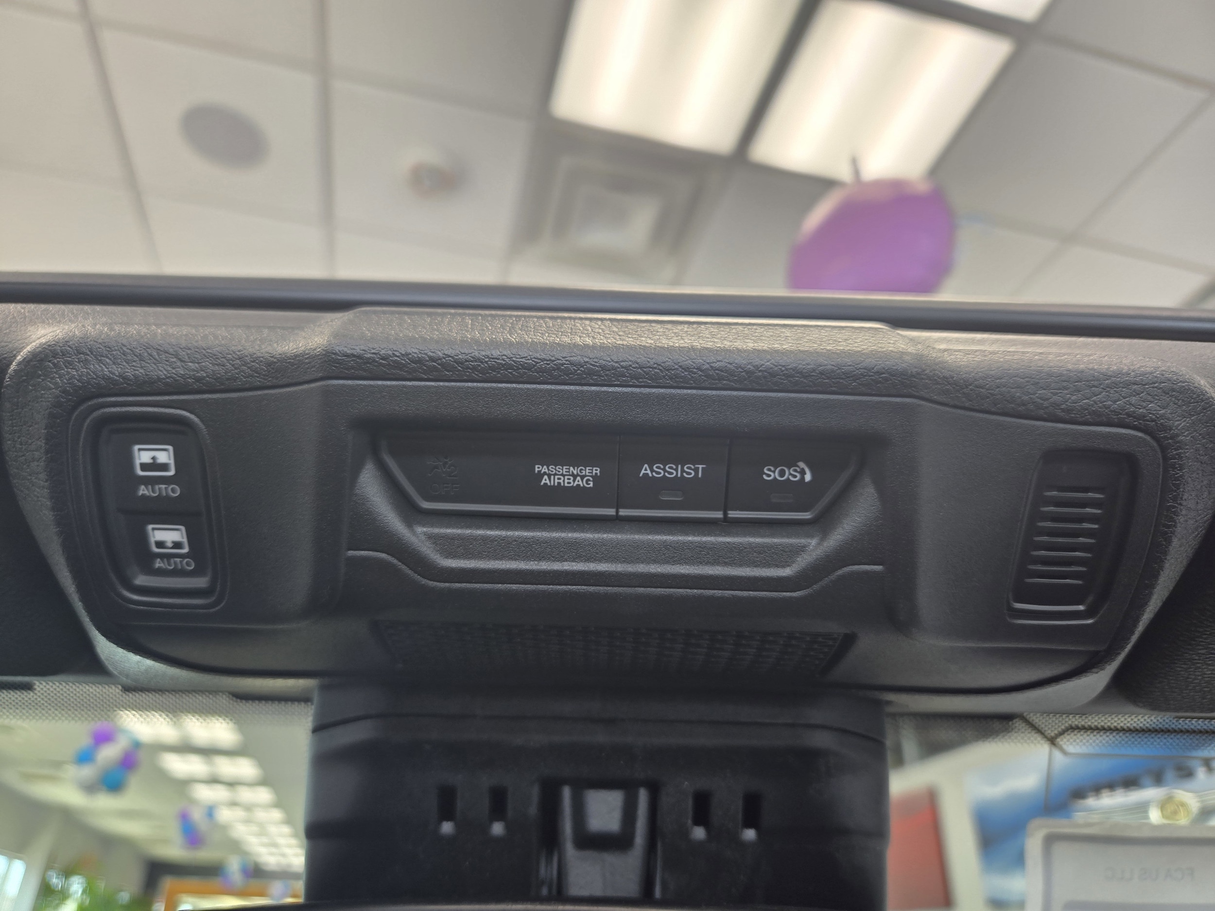 2025 Jeep Wrangler 4-Door Willys - Photo 13