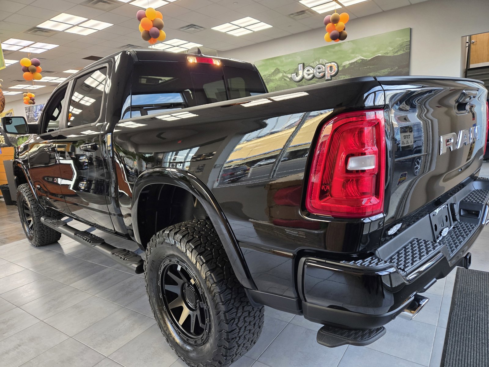 2025 Ram 1500 Laramie photo 4