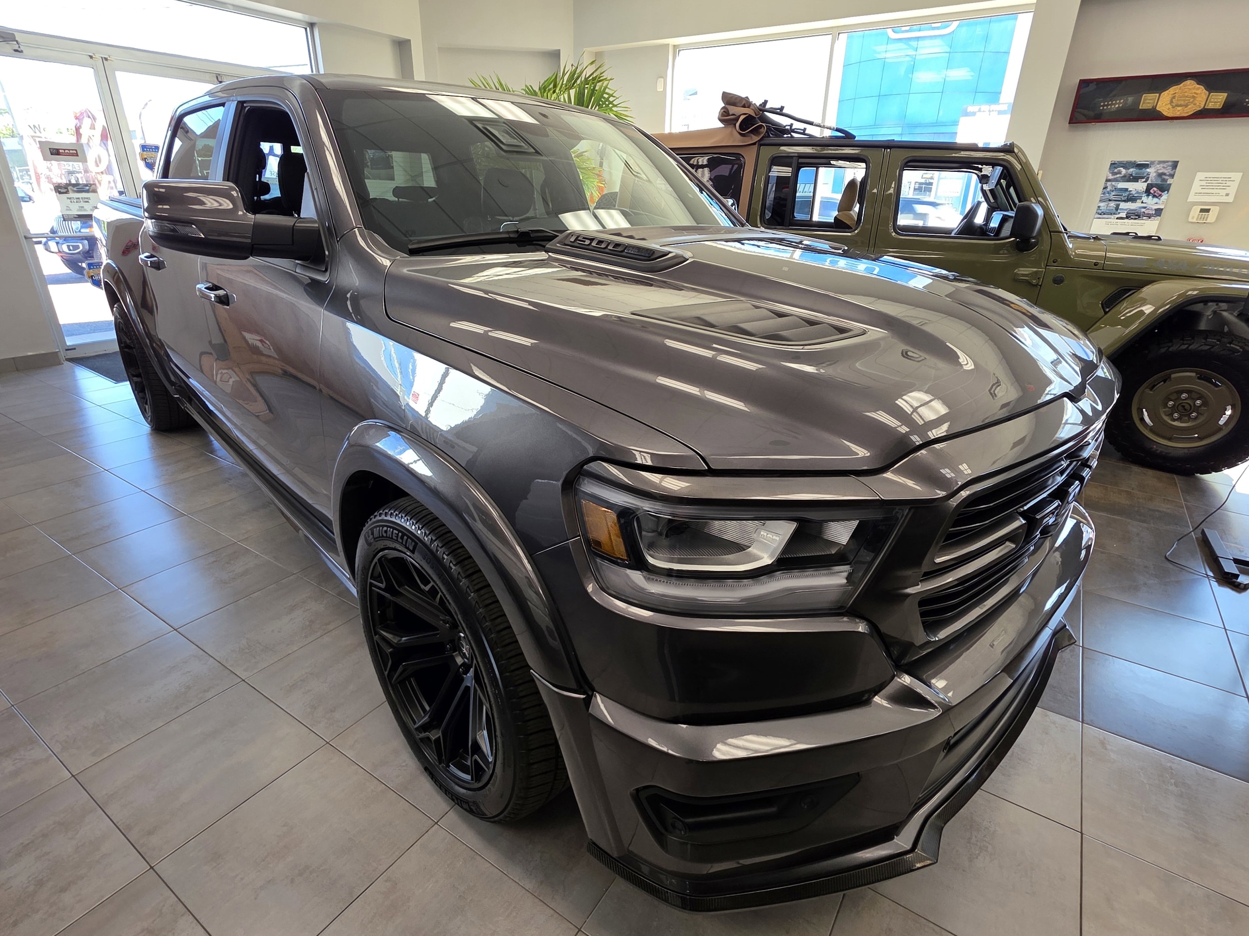 2023 RAM 1500 Laramie 4x4 Crew Cab 5'7's photo