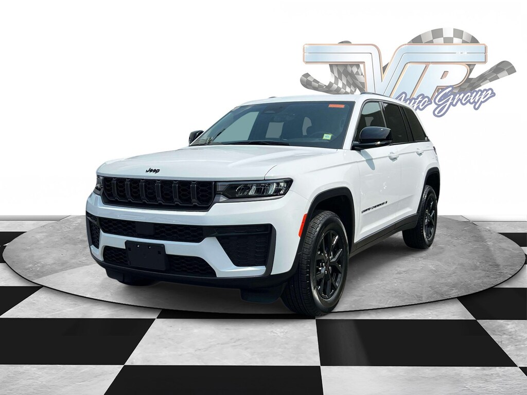 Used 2026 Jeep Grand Cherokee Laredo Altitude Laredo Altitude 4x4