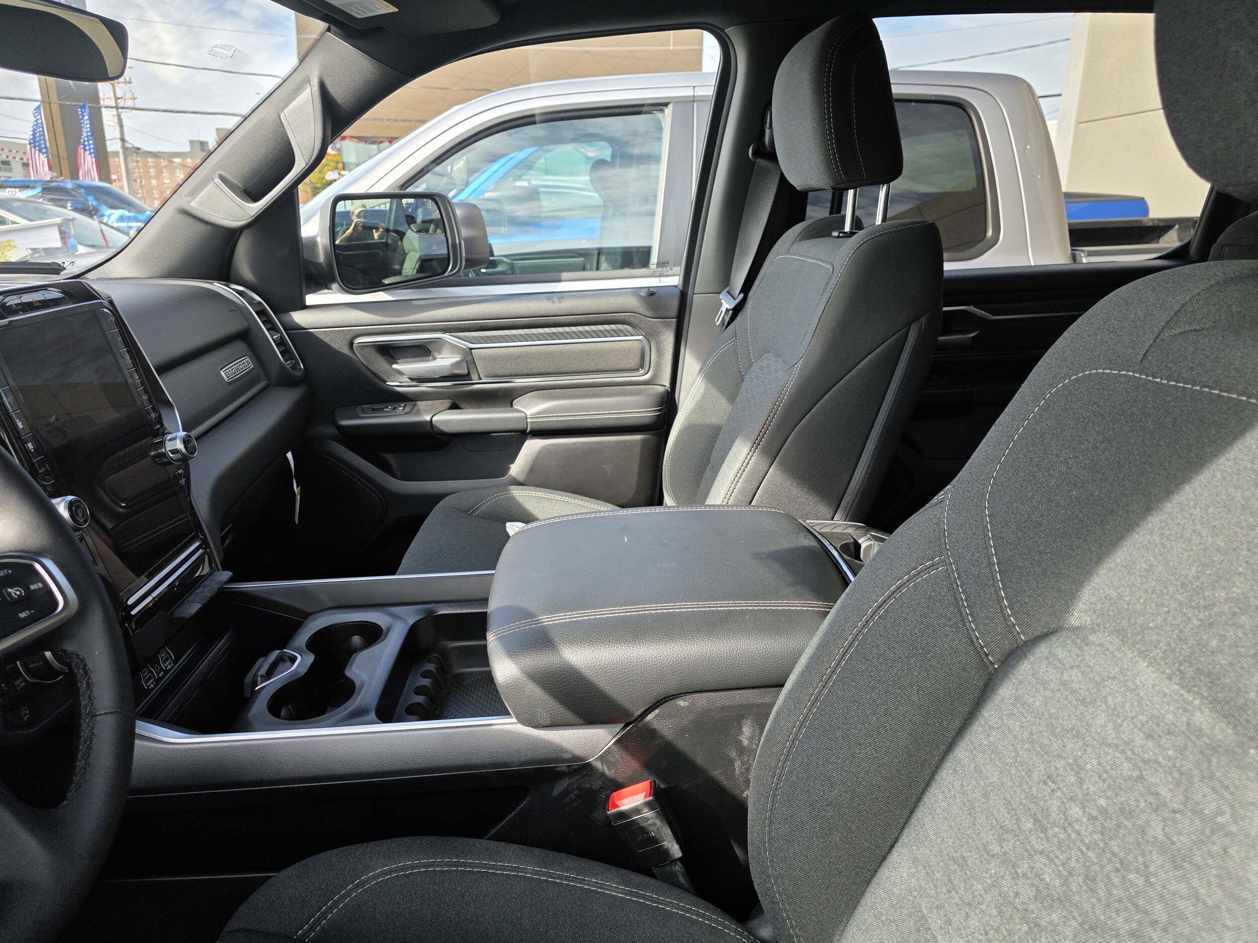 2025 Ram 1500 Big Horn photo 2