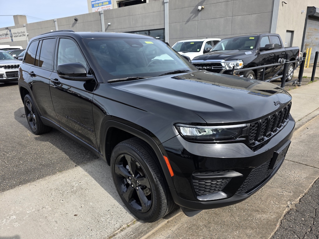 Certified 2023 Jeep Grand Cherokee Altitude Altitude 4x4