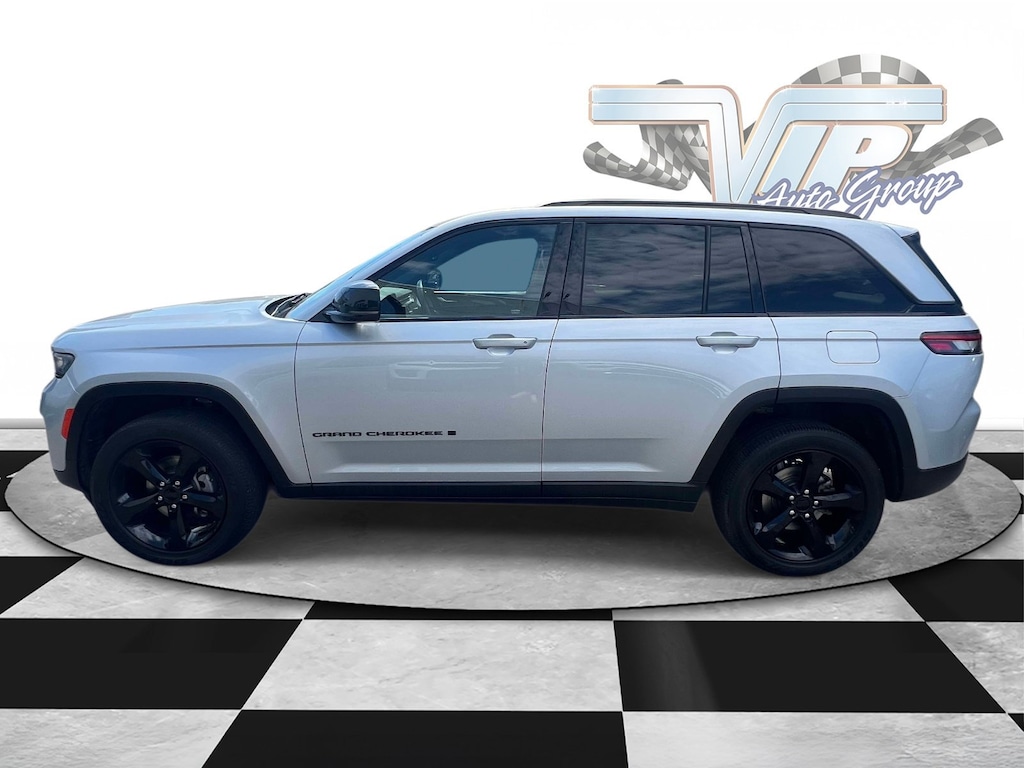 Used 2022 Jeep Grand Cherokee Altitude Altitude 4x4