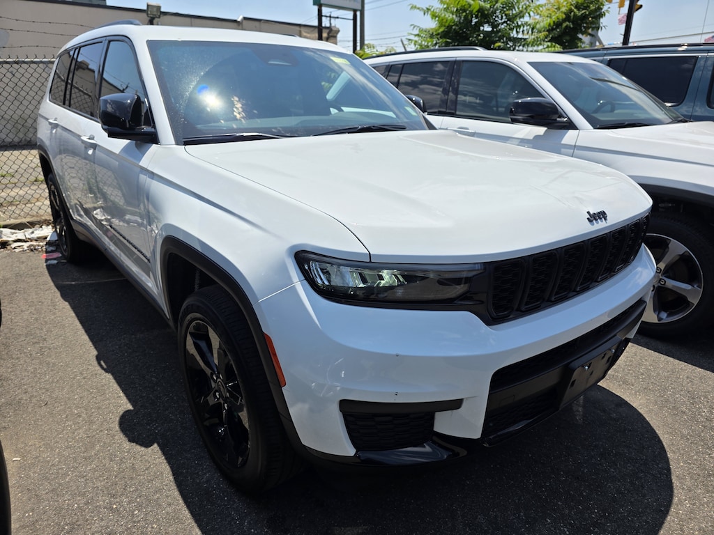 Used 2023 Jeep Grand Cherokee L Altitude Altitude 4x4