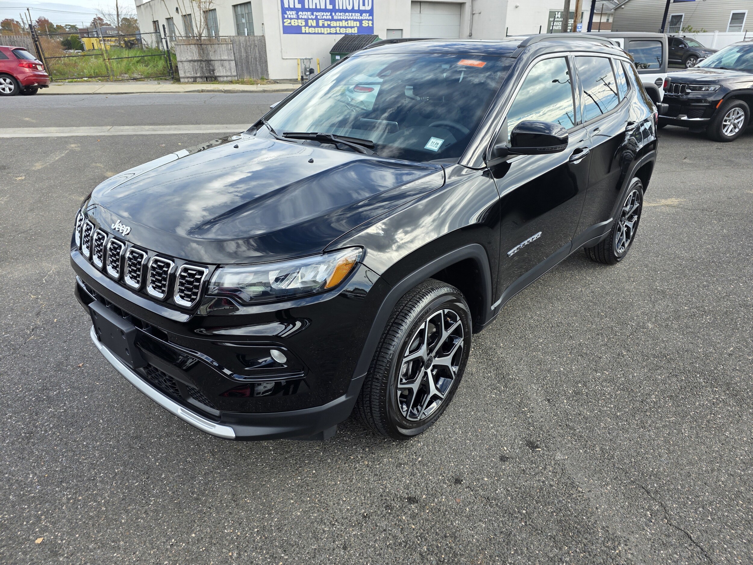 2025 Jeep Compass Limited photo 2