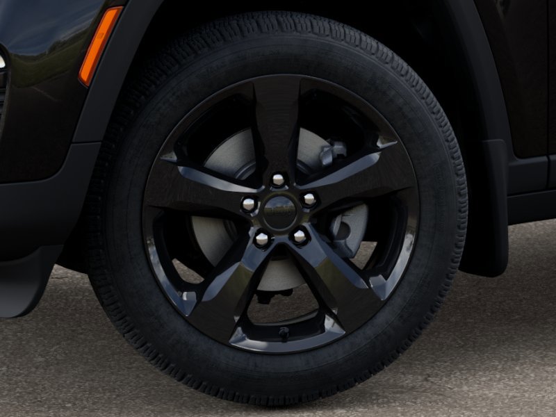 2025 Jeep Grand Cherokee Limited photo 2