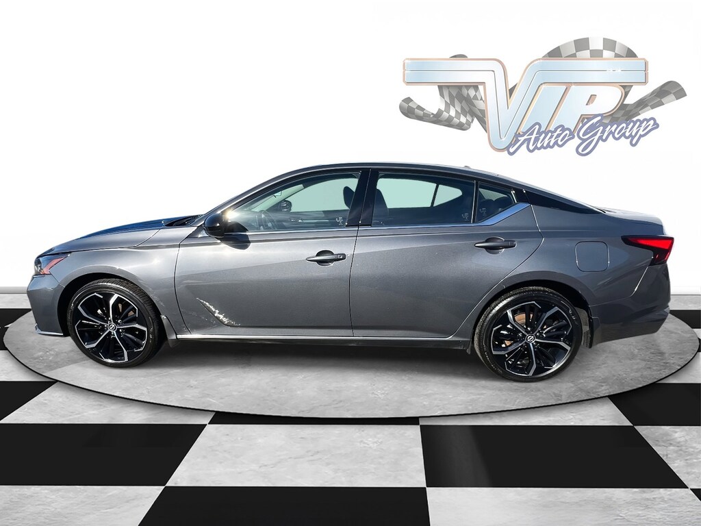 Used 2025 Nissan Altima SR SR AWD