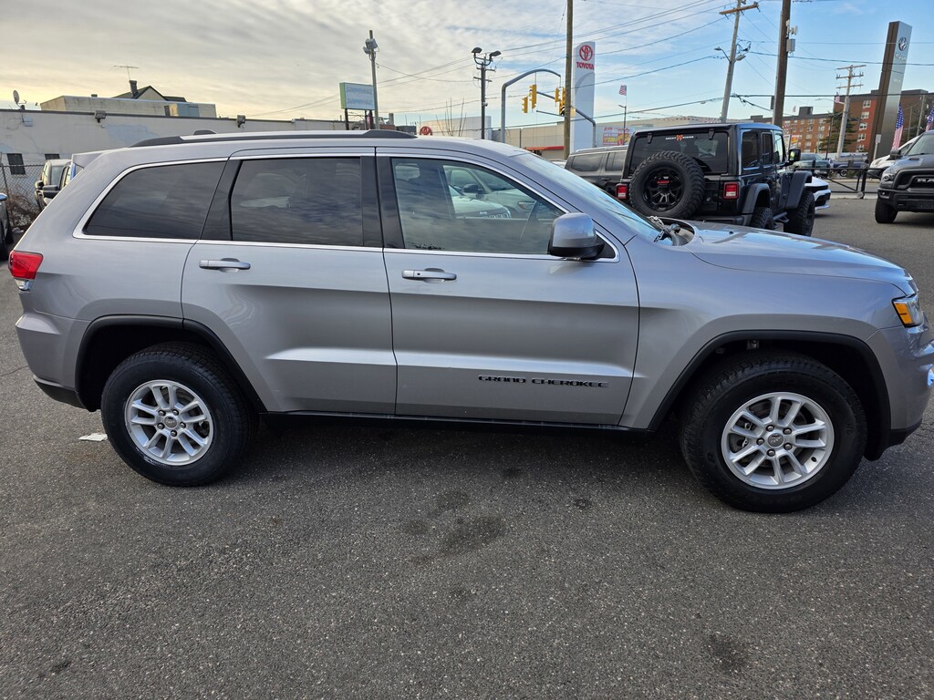 Used 2019 Jeep Grand Cherokee Laredo E Laredo E 4x4