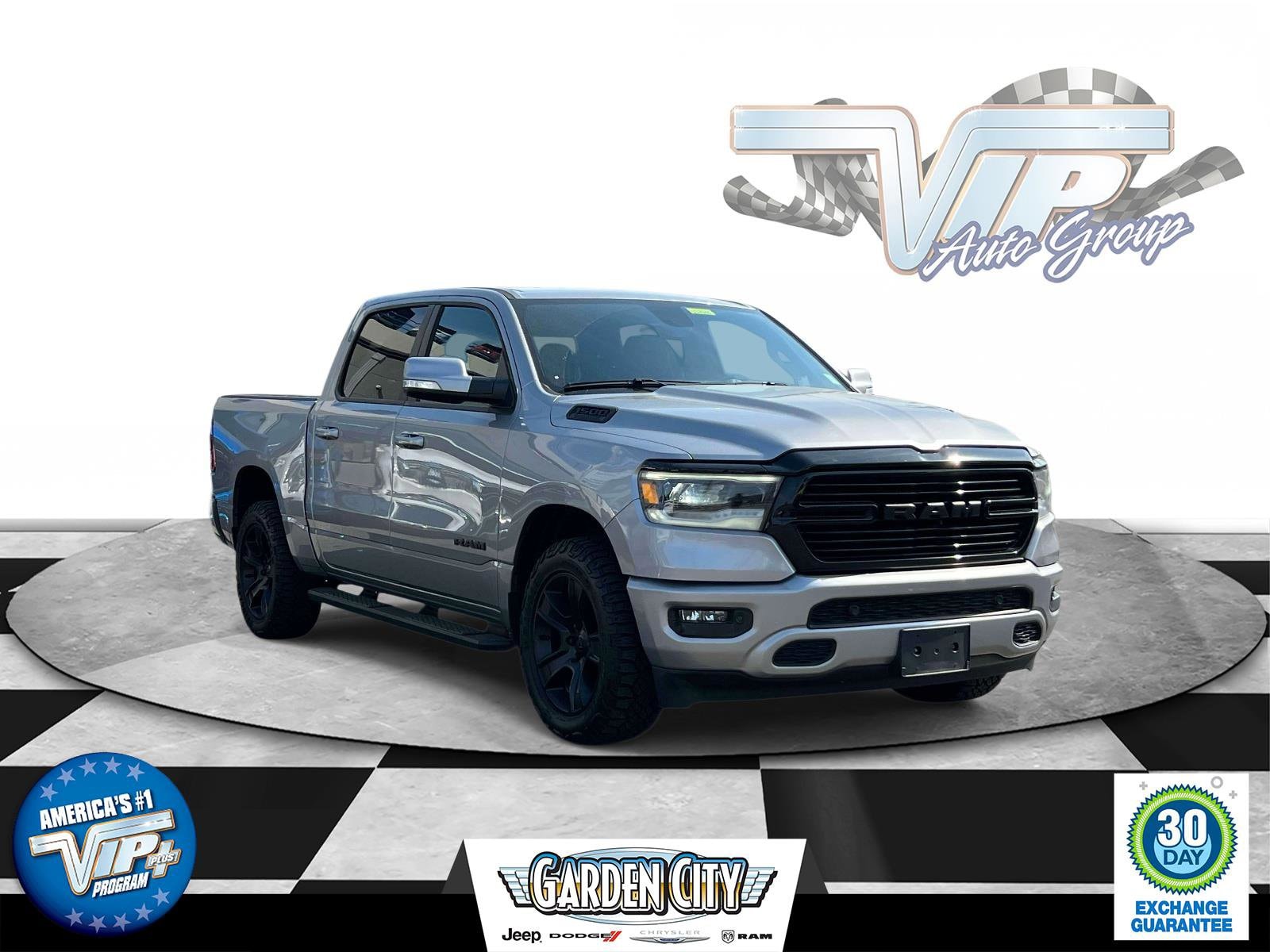 2020 RAM 1500 Big Horn/Lone Star 4x4 Crew Cab 5'7's photo
