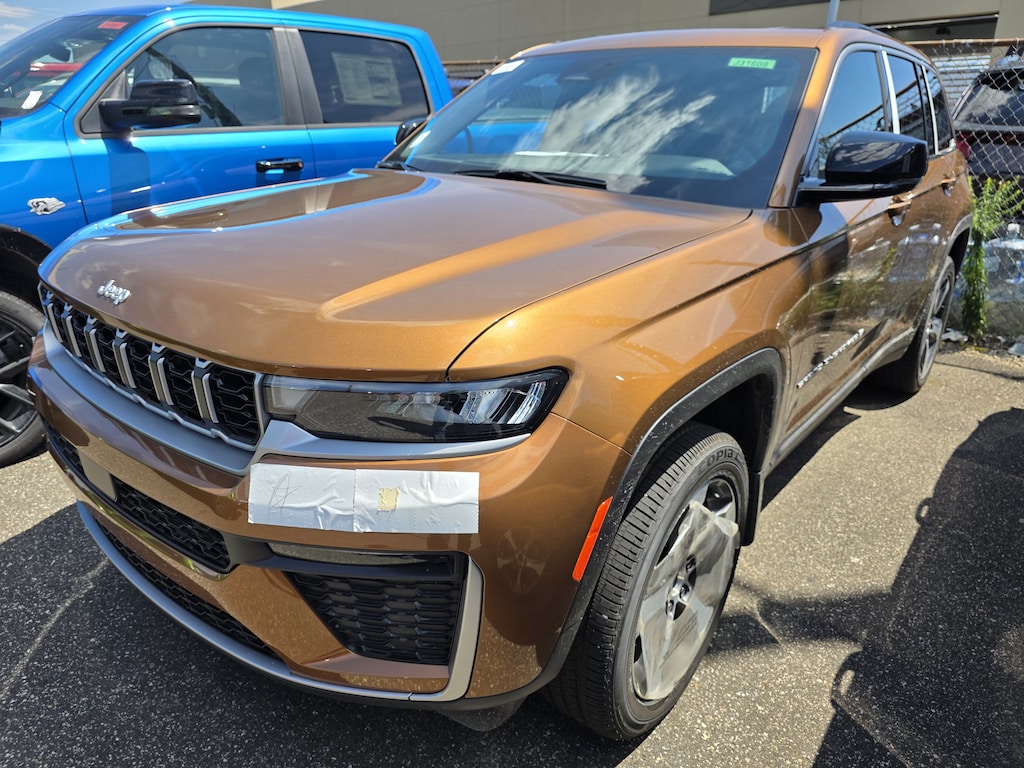 New 2026 Jeep Grand Cherokee LIMITED 4X4 Sport Utility