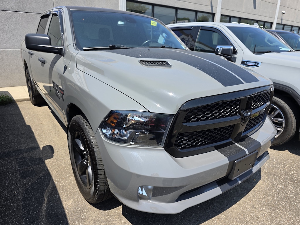 Used 2022 Ram 1500 Classic Express Express 4x4 Crew Cab 57 Box