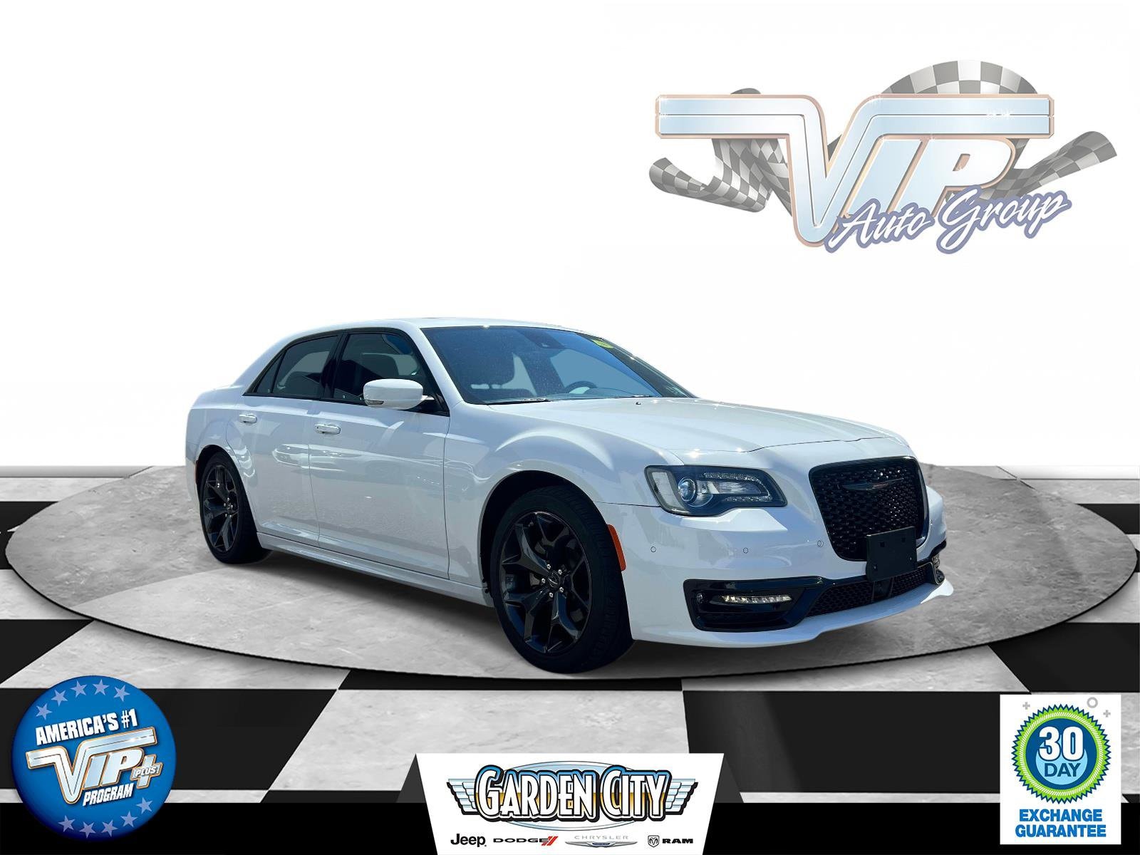 2023 Chrysler 300 S's photo