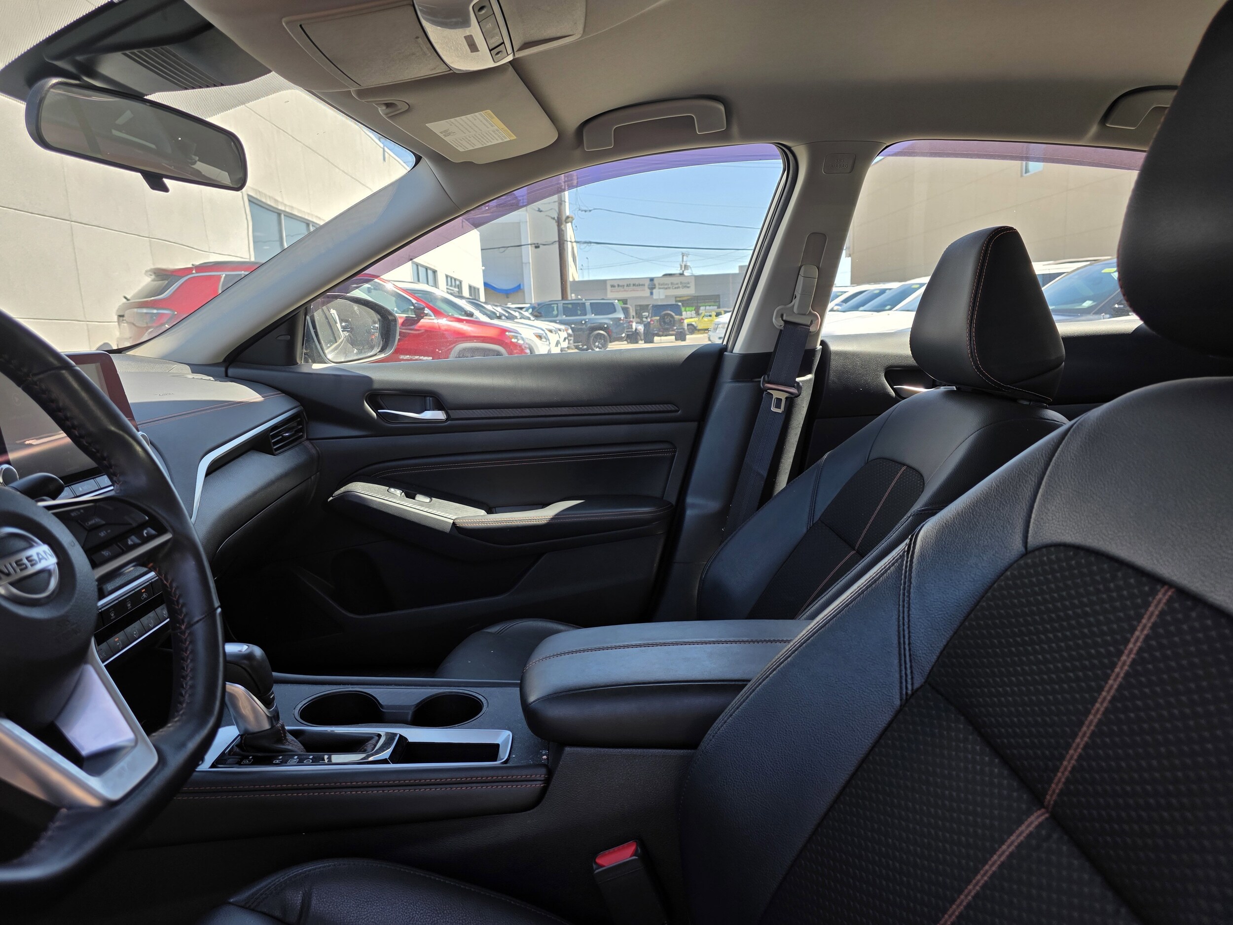 2020 Nissan Altima 2.5 SR photo 4