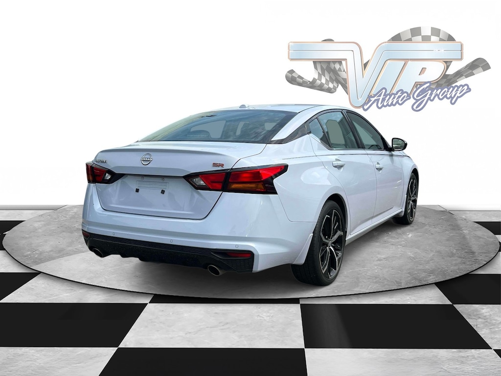 Used 2024 Nissan Altima 2.5 SR Sedan