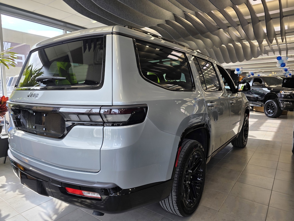 New 2026 Jeep Grand Wagoneer LIMITED RESERVE 4X4 Sport Utility