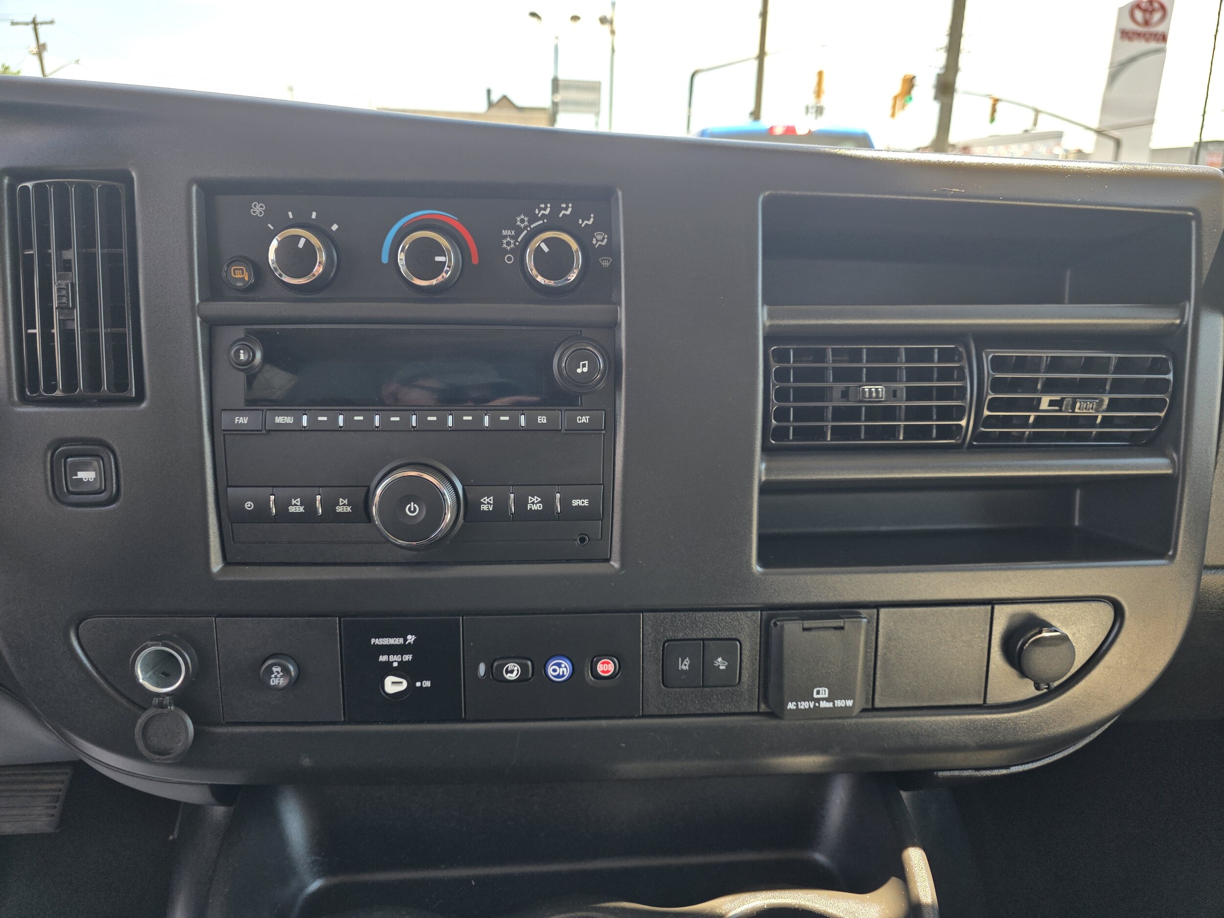 2025 Chevrolet Express Passenger LT - Photo 6