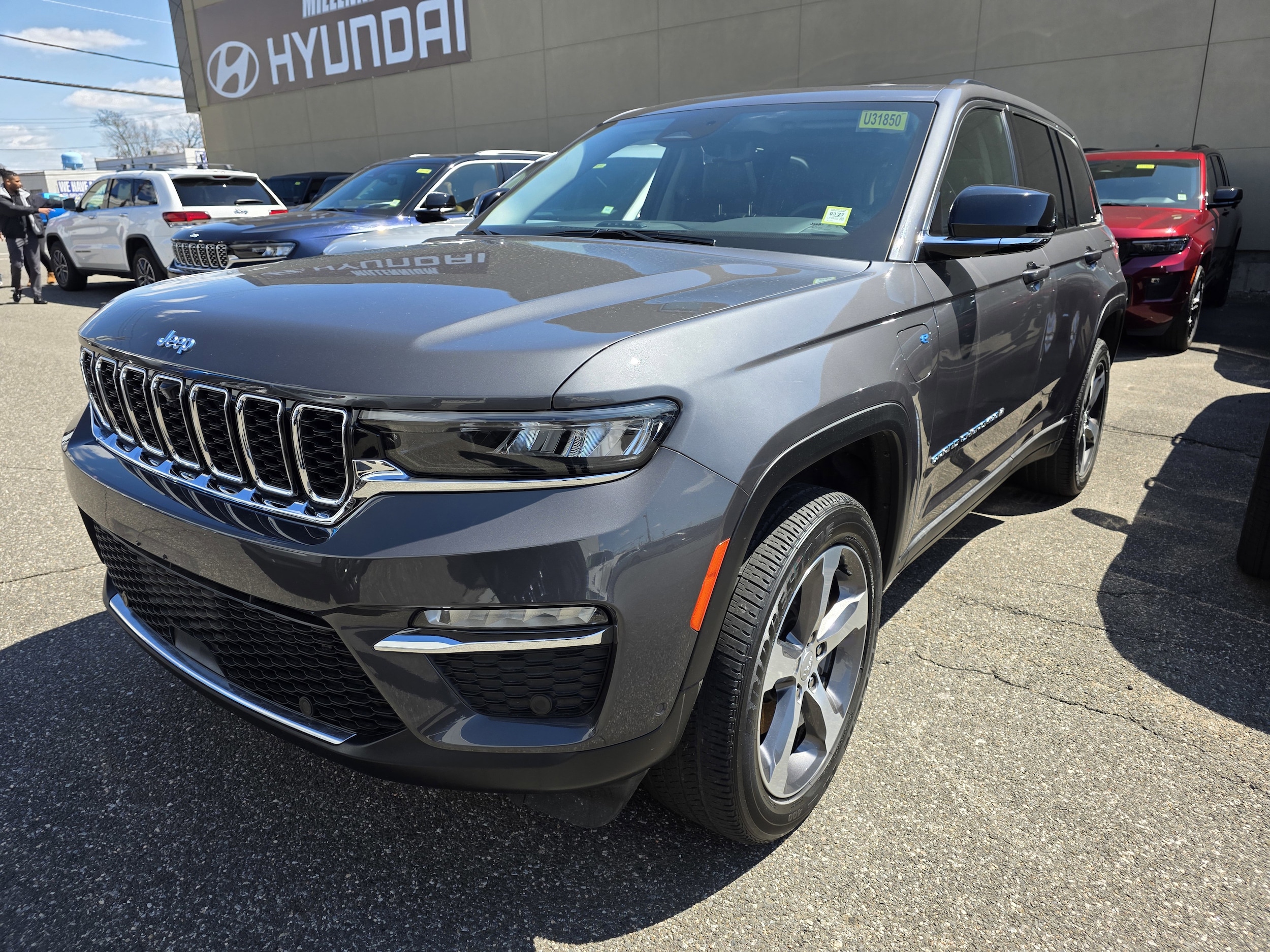 Used 2022 Jeep Grand Cherokee 4xe with VIN 1C4RJYB63N8726254 for sale in Hempstead, NY