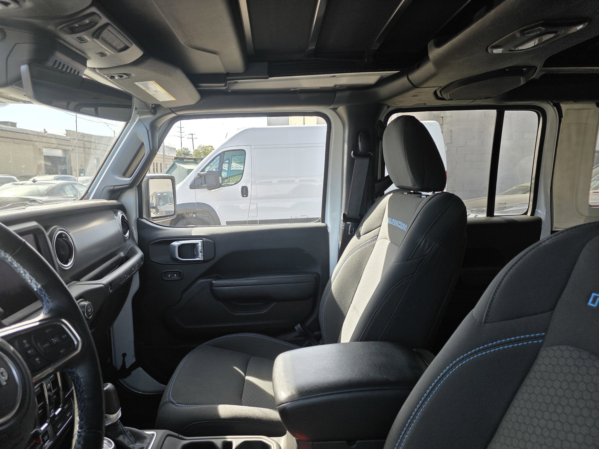 2023 Jeep Wrangler 4xe Rubicon photo 2