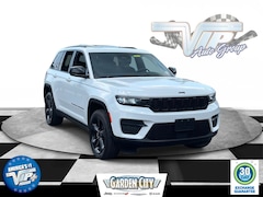Used 2023 Jeep Grand Cherokee Altitude X Altitude X 4x4 for sale in Long Island