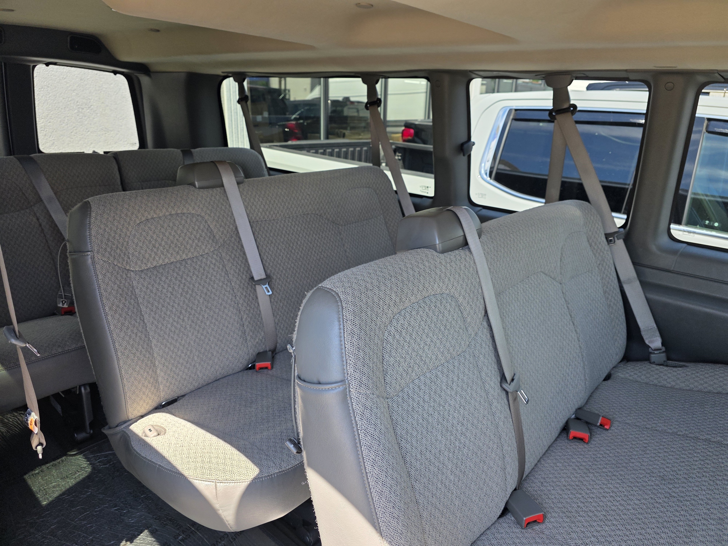 2025 Chevrolet Express Passenger LT - Photo 8
