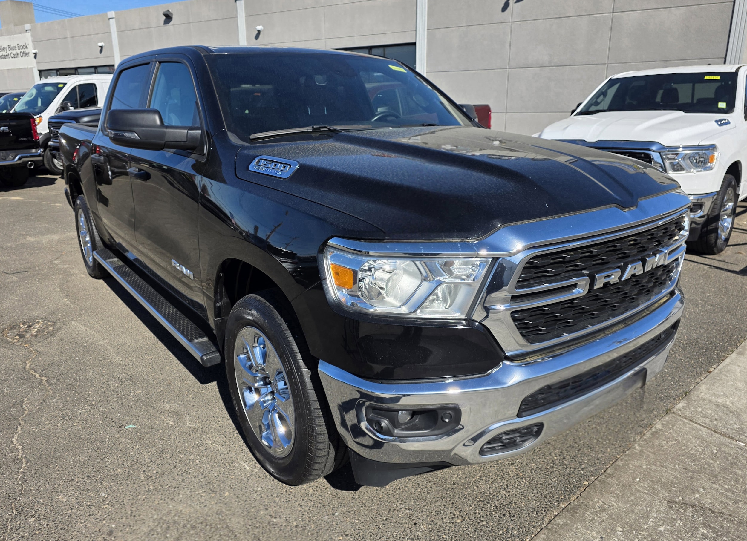 2023 Ram 1500 Big Horn 4x4 Crew Cab 57 Box 