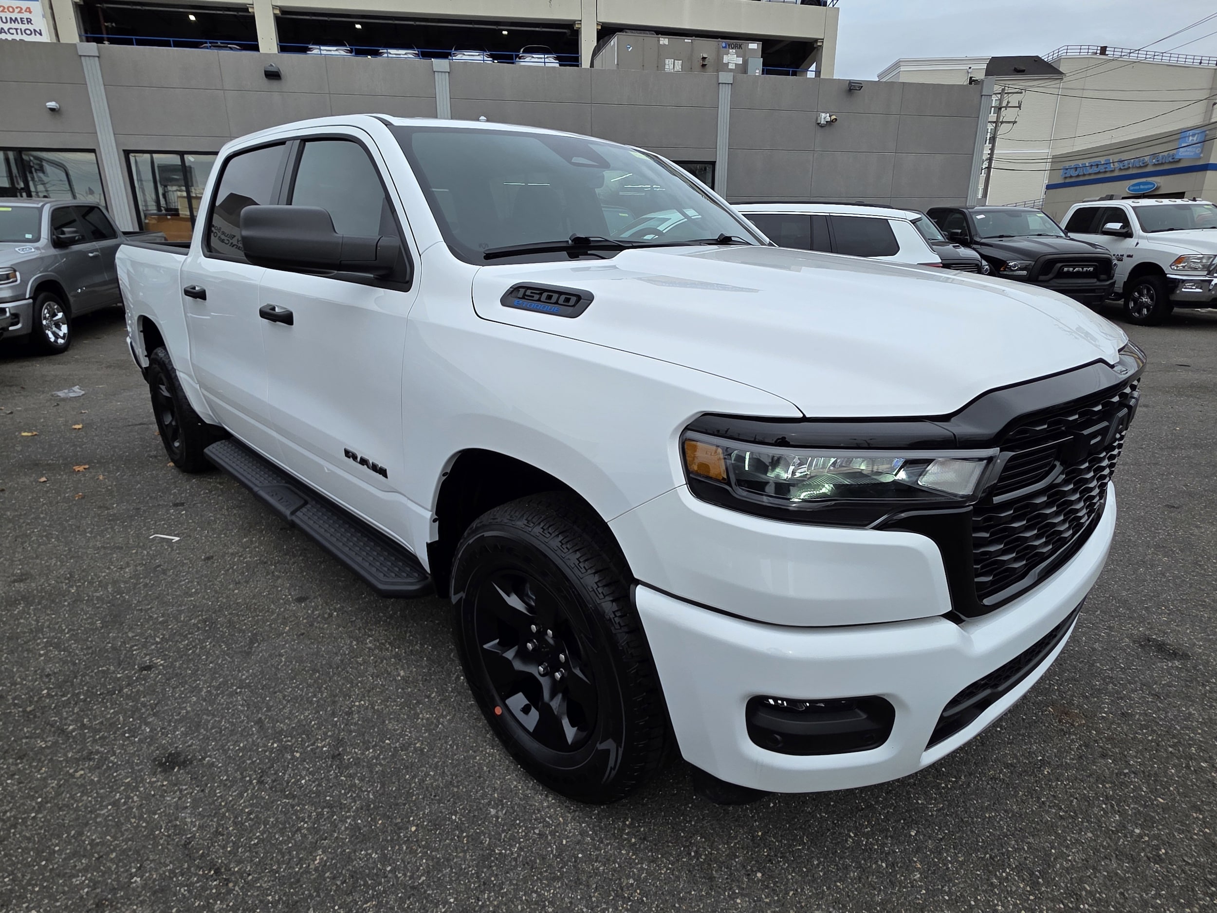 2025 Ram 1500 Tradesman 4x4 Crew Cab 57 Box 