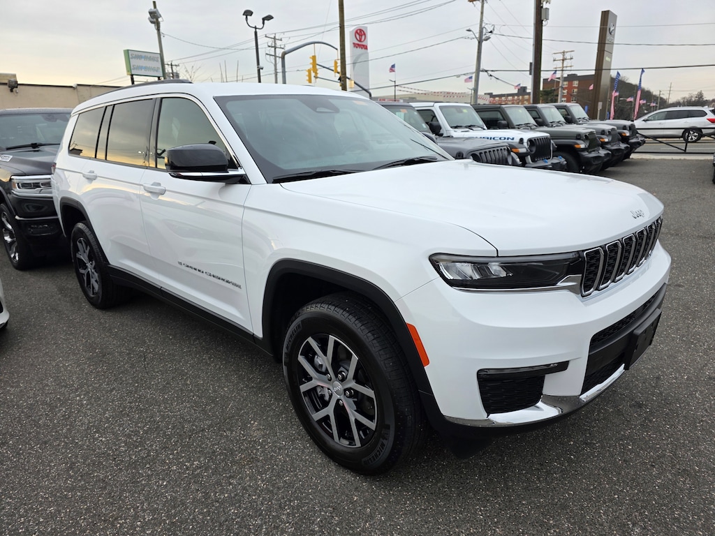 Used 2025 Jeep Grand Cherokee L Limited Limited 4x4
