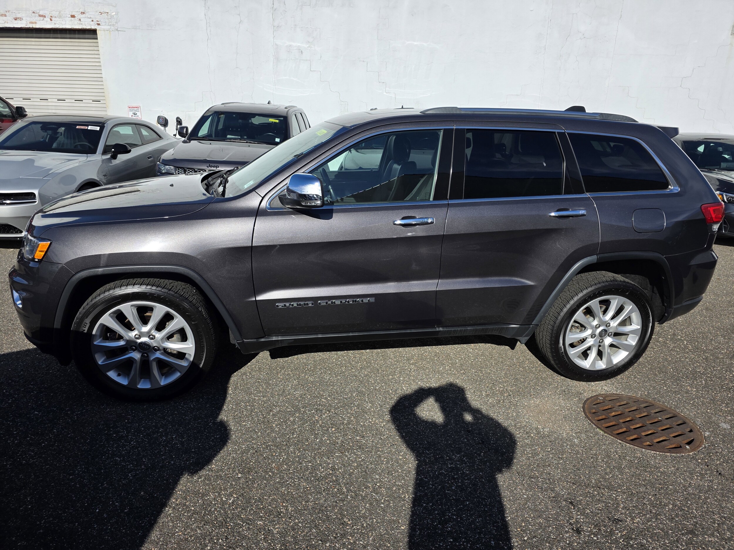 2017 Jeep Grand Cherokee Limited photo 3