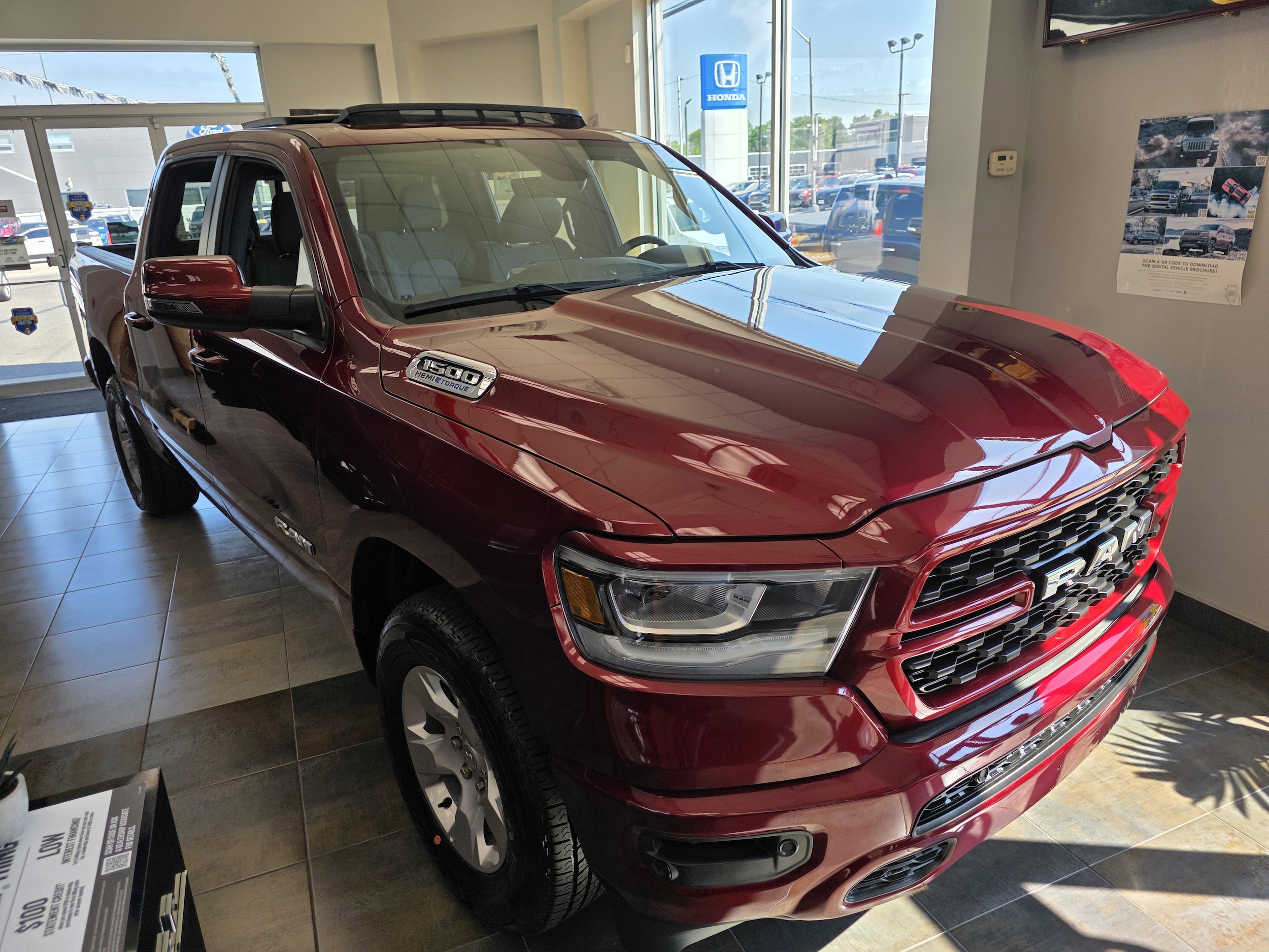 2023 RAM 1500 Big Horn/Lone Star 4x4 Crew Cab 5'7's photo