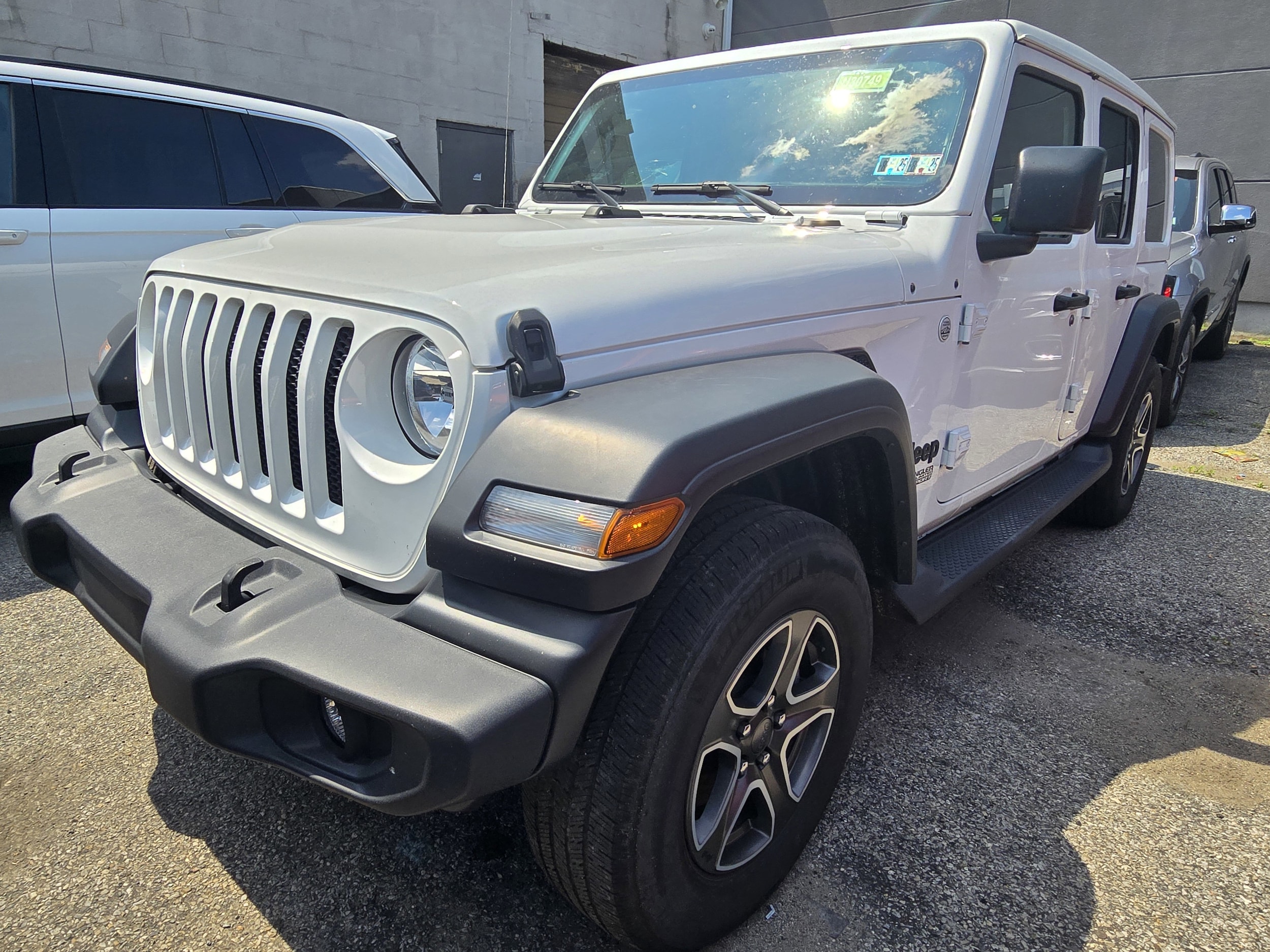 Used 2021 Jeep Wrangler Unlimited Sport S with VIN 1C4HJXDG8MW759594 for sale in Hempstead, NY
