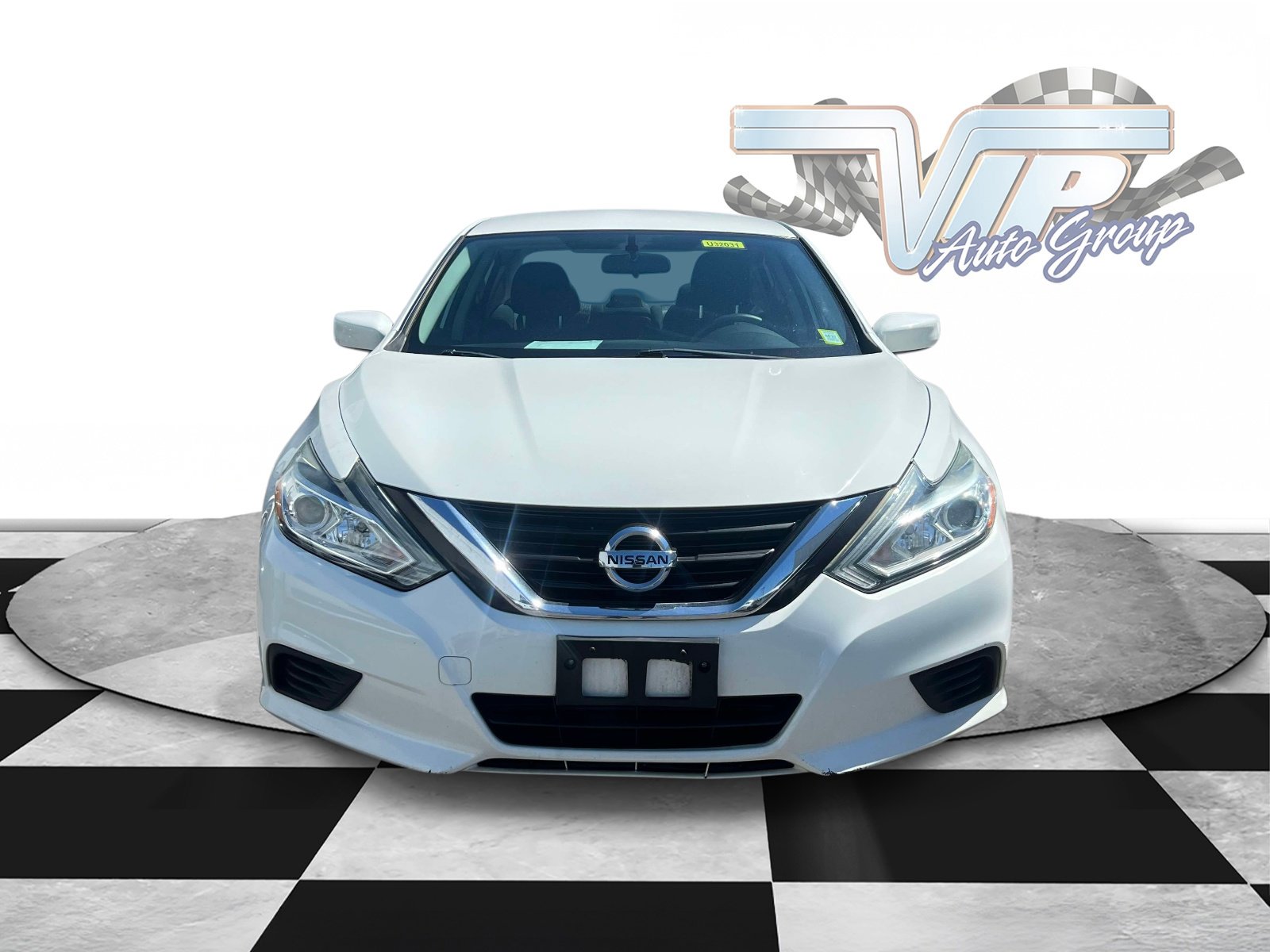 Used 2017 Nissan Altima S with VIN 1N4AL3AP4HC258109 for sale in Hempstead, NY