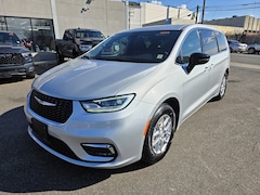 2026 Chrysler Pacifica Select Select FWD