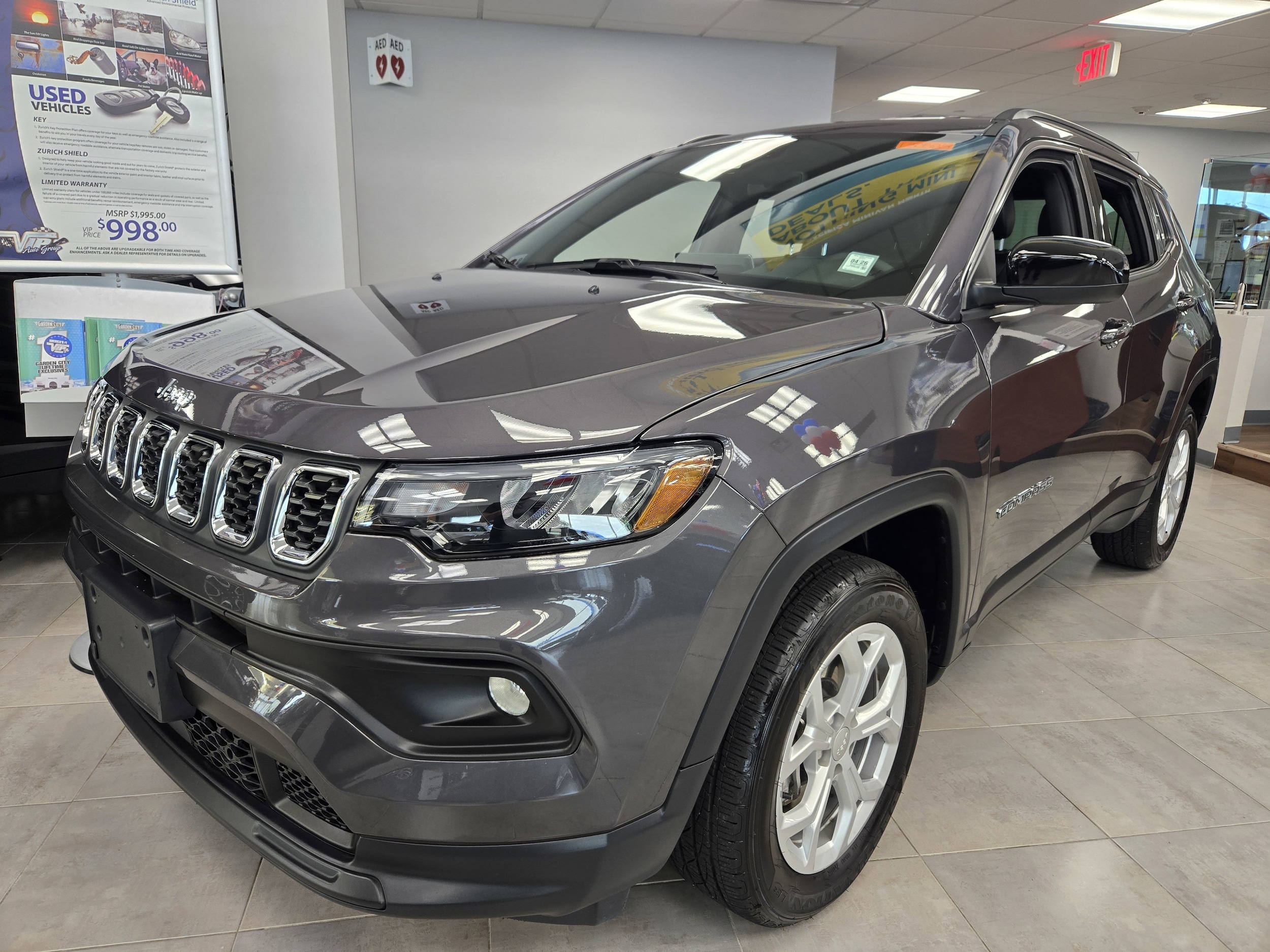 Used 2024 Jeep Compass Latitude with VIN 3C4NJDBN8RT120244 for sale in Hempstead, NY