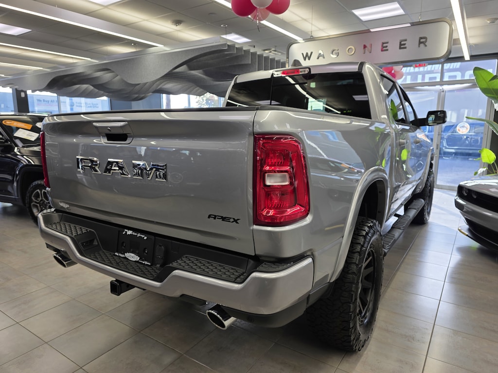 New 2025 Ram 1500 Big Horn Lifted Apex 4x4 Pickup